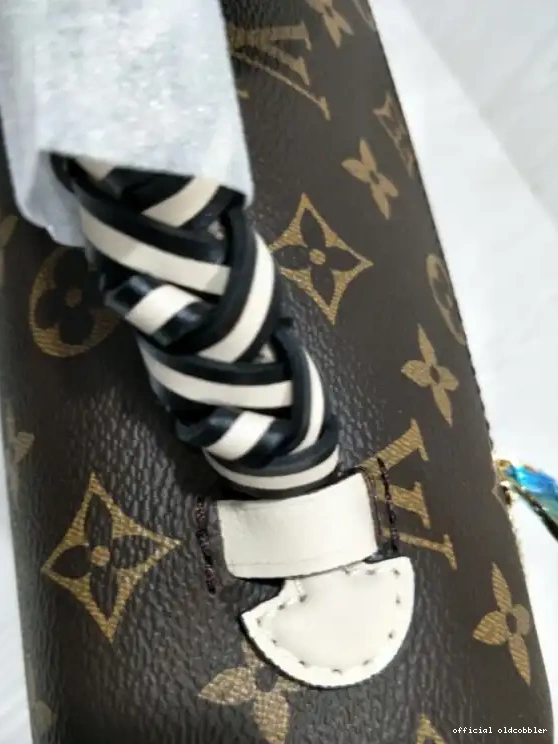 Official oldcobbler LOUIS VUITTON POCHETTE METIS 0607